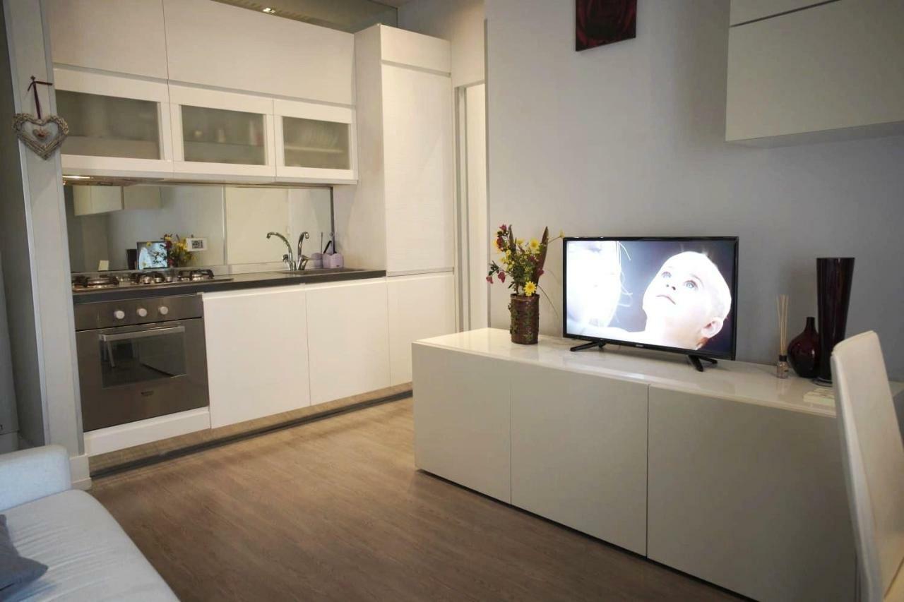 Metro A Modern Apartment Rome Bagian luar foto