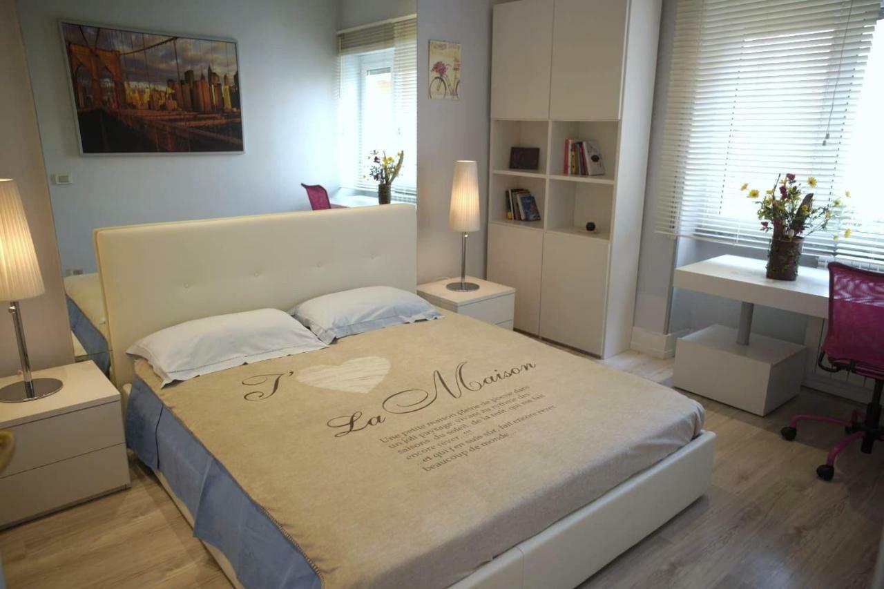 Metro A Modern Apartment Rome Bagian luar foto