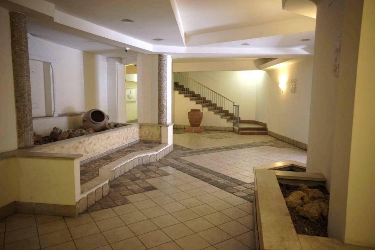 Metro A Modern Apartment Rome Bagian luar foto